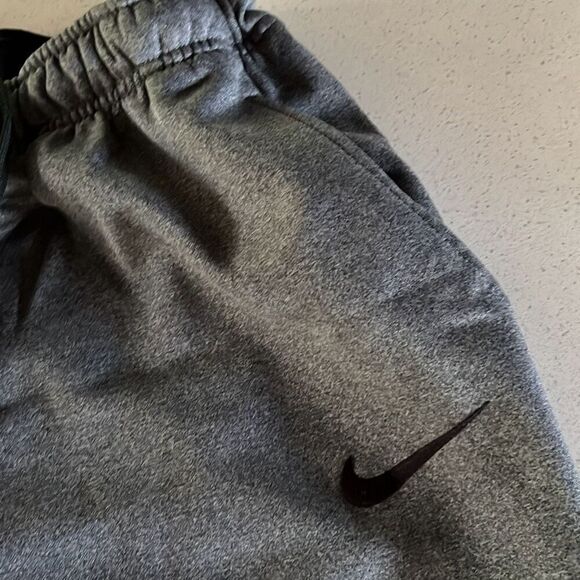 Nike Fit Dry Sweat Pants. Tagged Small - Picture 3 of 9